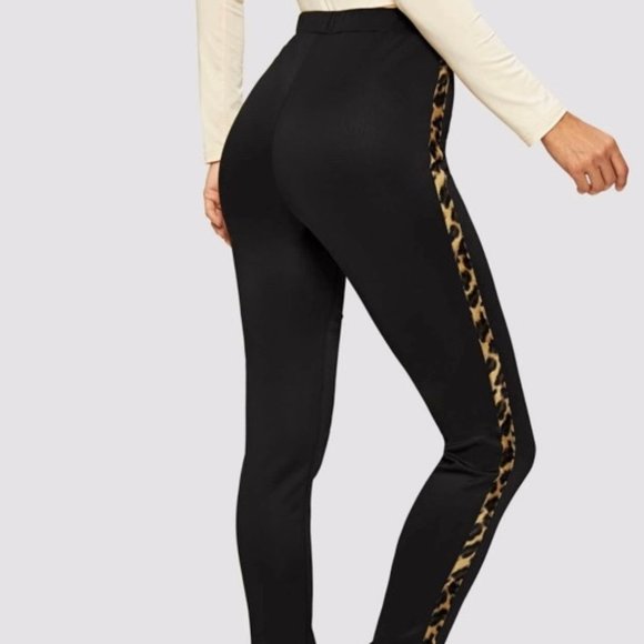 NWOT  Sporty Black Leopard Tape Side Leggings Size Small - Picture 2 of 15